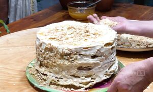 Торт Наполеон со Свежим Мёдом от Бабушки - Секрет Каждого Слоя
