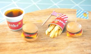 SlivkiShow: СЬЕДОБНОЕ МИНИ-БИГМАК МЕНЮ ИЗ ПОРОШКА!!