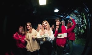 АНЯ POKROV - НЕ ИГРА В СИМС (клип, 2020)