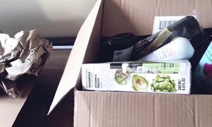 ВЛОГ: БЛИЗКИЕ ПЕРЕСТАЛИ С НАМИ ОБЩАТЬСЯ НОВОГОДНИЕ ПОДАРКИ и прочее