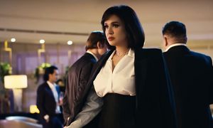 Nilufar Usmonova - Erkalaydi (Official Music Video)