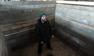 БУНКЕР на ХУТОРЕ В ЛЕСУ! Волгатти! Электробуханка и сенсорные столы! Лихой топоръ удивляет