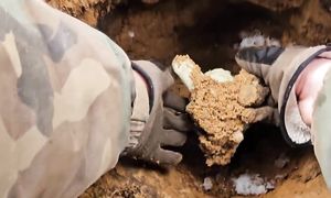 Ааааа... не зря ДРАЛ ЗЕМЛЮ 3 часа. Лесные разбойники спрятали здесь свой клад.