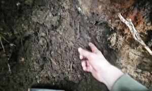 Опач... не зря я вышел в лес сегодня. Немцы кинули палатку и я ее нашел.