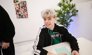 Вернулись в ШКОЛУ на Один День Челлендж !