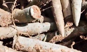 Вот она! А я думаю где немцы ее притарили.