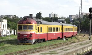 Дизель-поезд Д1-708/798 на ст. Кишинёв / D1-708/798 DMU at Chisinau station