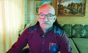 ВСТАТЬ, СУД ИДЁТ ! НАД РУССКИМ ЯЗЫКОМ В ЛАТВИИ . ЛЕВИТС В СУДЕ . О БОЖЕ ! И ОН БЫЛ ПРЕЗИДЕНТОМ !