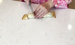 Стол для встречи гостей. Что приготовить гостям. Праздничные салаты, закуски, блюда