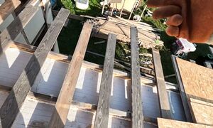 Переделали старую крышу в новую тёплую и получили второй этаж