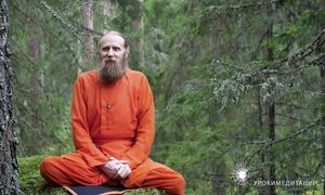 Если Бог – это любовь, почему в мире столько зла  Маньяки, святые и динозавры.