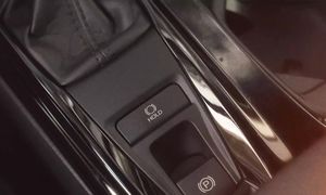 Жаңа Camry Hybrid & Camry 3.5, қайсысы жылдам? // QAZ Kolesa.kz