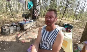 ЛЮДИ ЖИВУЩИЕ В ЛЕСУ, ПРОСТЫЕ БУДНИ НЕ ПРОСТОЙ ЖИЗНИ. МУСОРЩИК