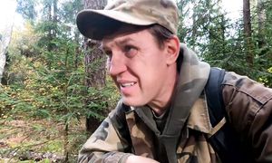 СТРАННАЯ НАХОДКА... он пролетел много тысяч километров и спрятался в лесу.