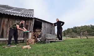 В глуши на краю исчезающей деревни! МЫ САМИ ВЫБРАЛИ такую жизнь и не жалеем!