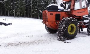 Working On Old Kockums 880 Tree Harvester