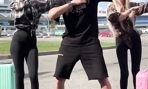 Как думаете,куда летим ?