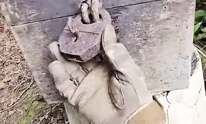 Что вы творите 100 лет этот бункер никто не мог найти и вот в нем странный ящик нашел.