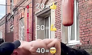 Какой Ваш Уровень Отжиманий!