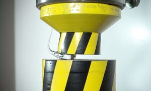 HYDRAULIC PRESS AND THE STRONGEST GLASS, RUPERT S DROP