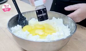 В моем детстве она была такая! Сочная и самая простая в приготовлении творожная запеканка