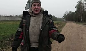 ДЕРЕВНЮ ЛЮДЕЙ ЛЕСА СНЕСЛИ! Что стало с Леной и Денисом Мусорщик