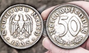 Проклятье странного леса, увидел его и чуть не утонул в болоте.