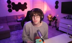 Купил Донаты на Пабликах в CS2 за 100, 1000 и 5000₽