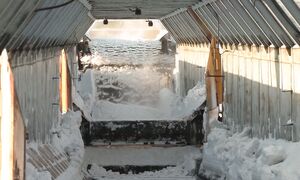 На снегоуборочном поезде СМ-2 _  On a SM-2 snowplough train