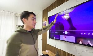 ҮНДІСТАННАН КЕЛГЕН НЯНЯ???????? бізге билеп ән айтып берді