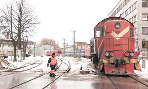 Тепловозы ТЭМ15-143 и ТЭМ2-688 _ TEM15-143 and TEM2-688 at Tallinn-Kopli station
