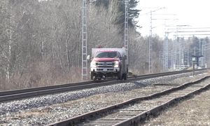 Легковая машина путейского мастера на ст. Кохтла _ HiRail-car at Kohtla station